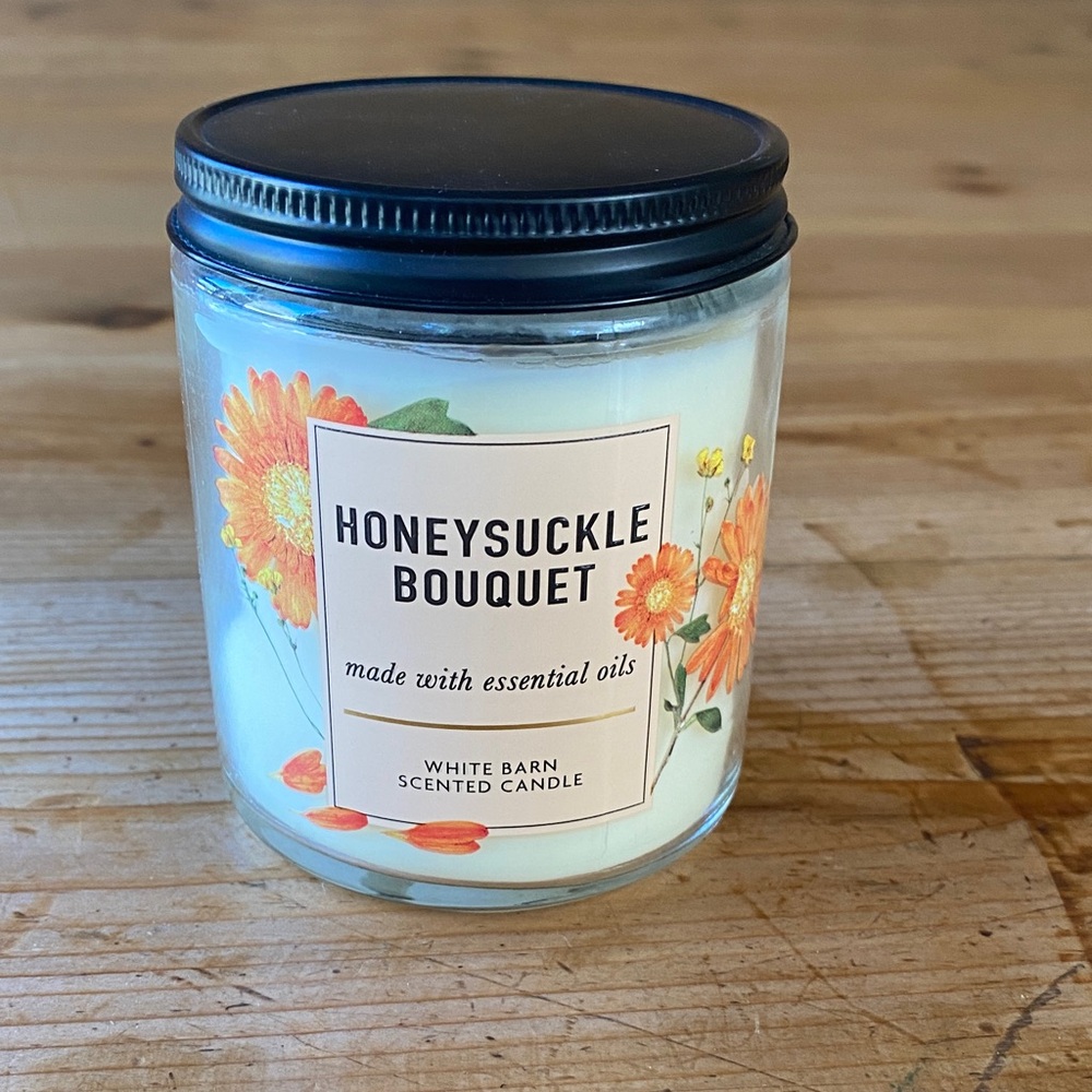 White Barn Honeysuckle Bouquet Candle with Floral Design
